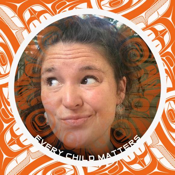 Meet your Posher, Agathe - Picture 1 of 1